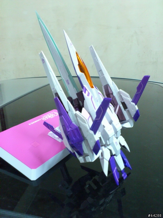 [分享]2011 魂會場 日版超合金鋼彈七劍 GN-0000 7S 電鍍版 金屬色