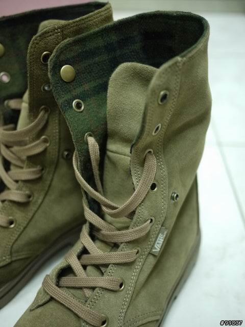 [開箱] VANS 靴子....
