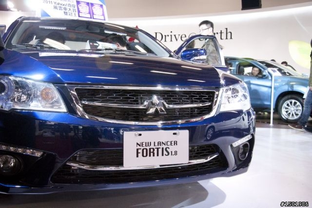 分享一些大家比較有興趣的車與車模- 2012台北車展