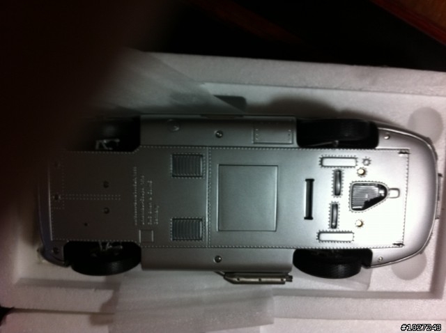 (開箱,新增底盤照) CMC M-088 Mercedes-Benz 300 SLR Uhlenhaut Coupe 董事長用車