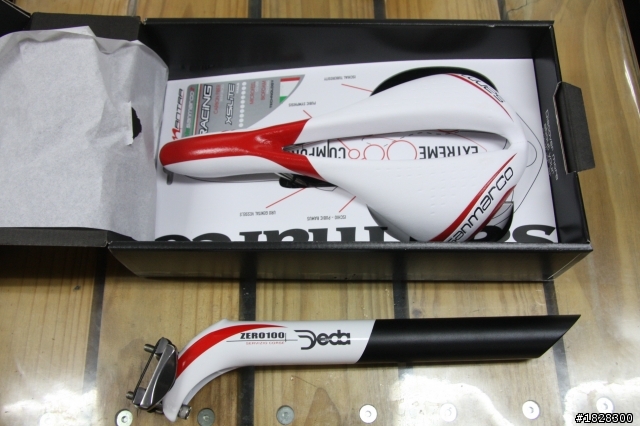 買菜車換裝，Deda M35龍頭彎把組+Deda zero座管+12年Mantra座墊