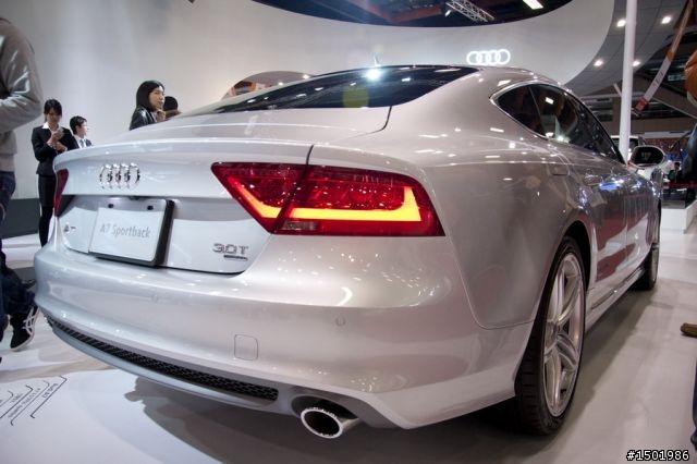 分享一些大家比較有興趣的車與車模- 2012台北車展