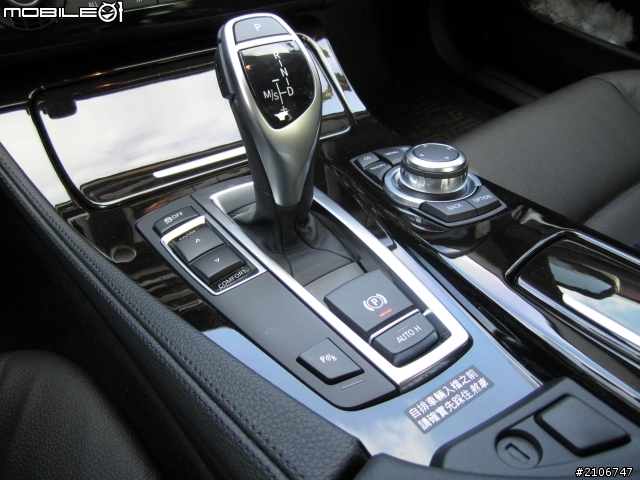 男人的夢想，人生第一台BMW 520i 小開箱文