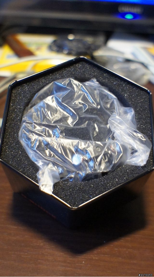 滿滿金屬元素和「X」胎紋設計元素的~~G-SHOCK GA-200 1A開箱