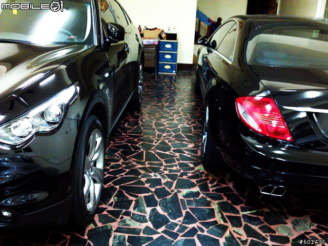 [分享]小開箱~INFINITI FX35~(20111203小更新)
