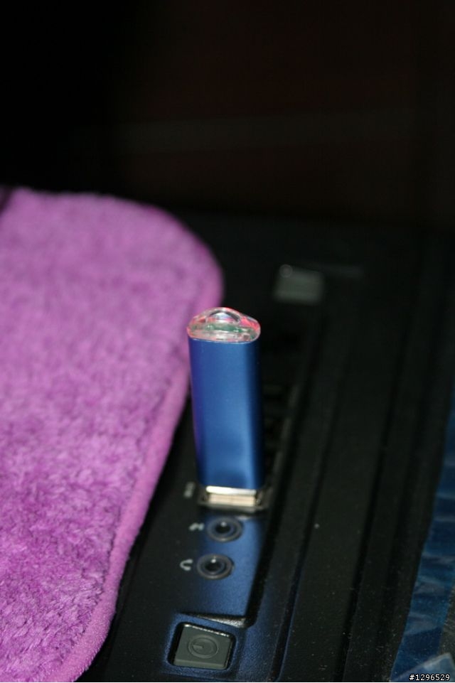 J2C DDR高速隨身碟 32GB 隨手測