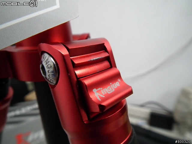 [分享] Kingjue CC-258 勁捷 四節 碳纖維 彩色腳架