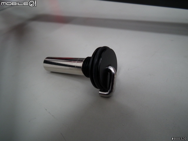 [分享] Kingjue CC-258 勁捷 四節 碳纖維 彩色腳架