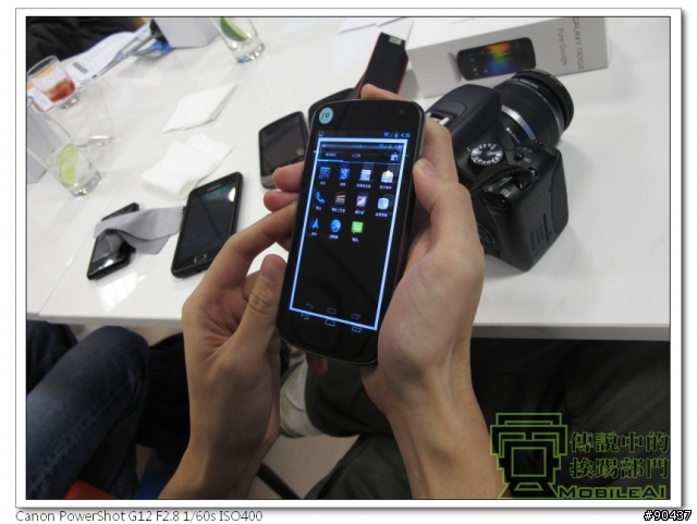 『體驗』iPhone 4s 莫敢不從，Galaxy Nexus 既出誰與爭鋒！
