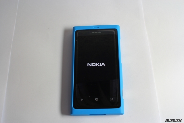 【簡易開箱】阿楞的 Nokia Lumia 800
