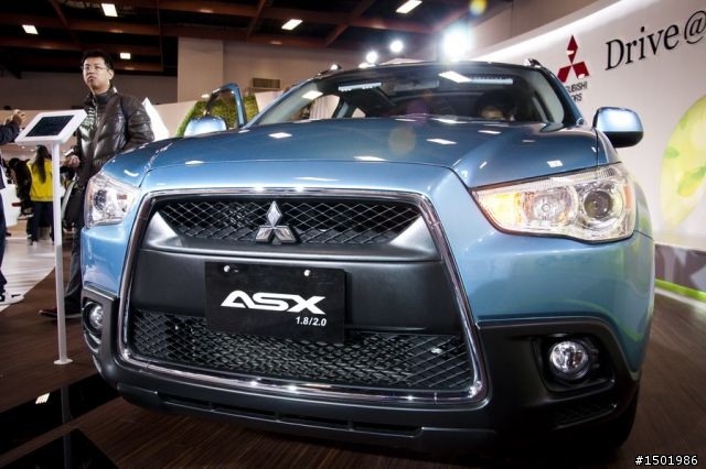 分享一些大家比較有興趣的車與車模- 2012台北車展