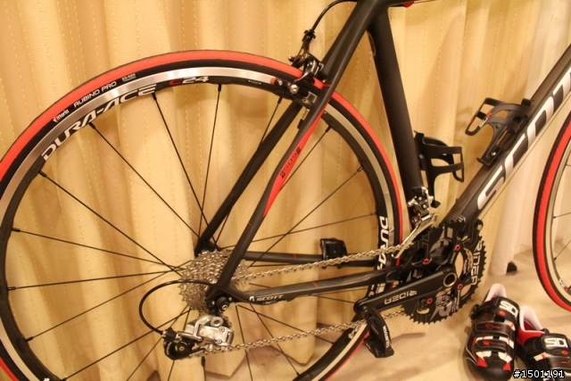 燒燙燙！終於換我被毒到了。新手開箱照（2012 SCOTT CR1 PRO）