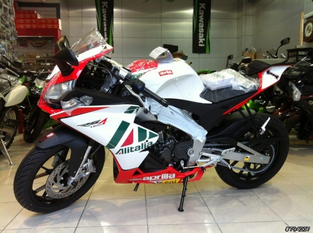 燒燒燒!!! Aprilia RS4 125 Max Biaggi 版