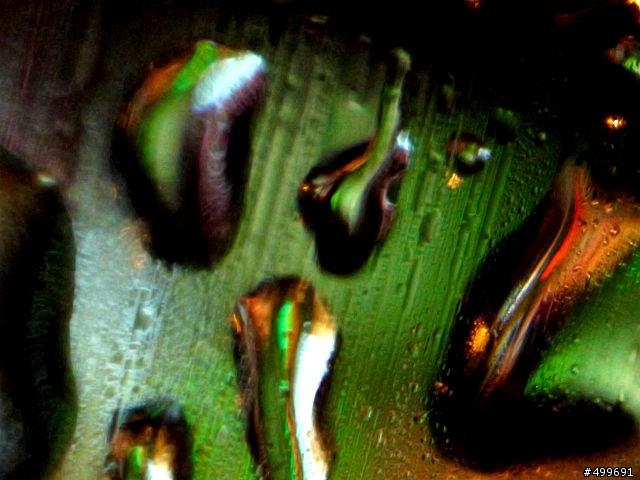 GRD3-車窗上的水滴