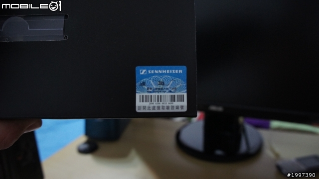 {開箱}HD598