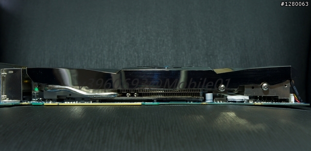 [HD6870 開箱] GV-R687OC-1GD 並 [評估]"升級顯卡"的效益？