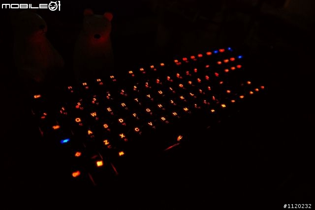 Ducky DK9008-R Shining 紅光紅軸簡易開箱