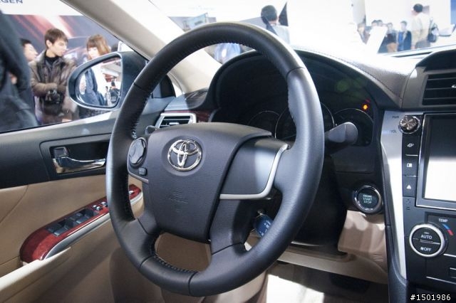 分享一些大家比較有興趣的車與車模- 2012台北車展