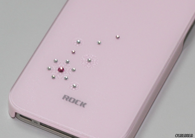 【分享】ROCK iPhone4/iPhone4S 夏花系列 VS 0.07mm 超薄裸殼