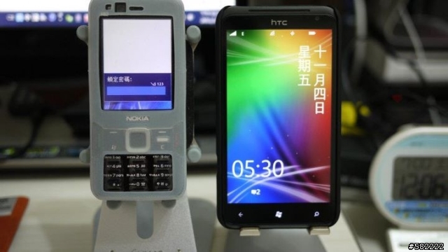 HTC 4.7吋泰坦 台灣大芒果開箱~(*从'∀')♪゛大芒果吞掉Galaxy Note/iPad/MAC air!