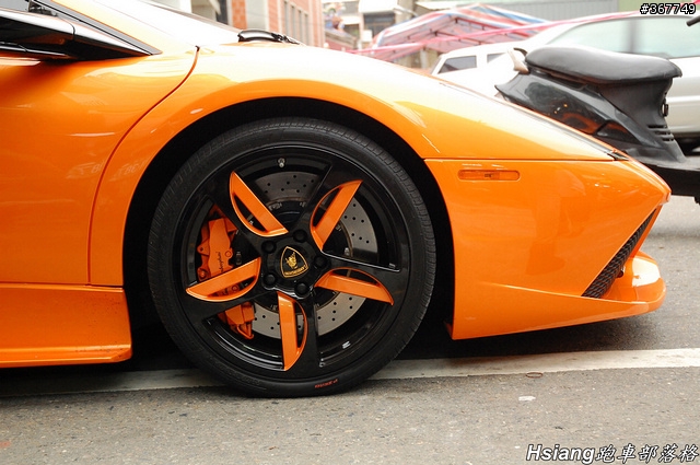 我戀橘 Lamborghini Murcielago LP640
