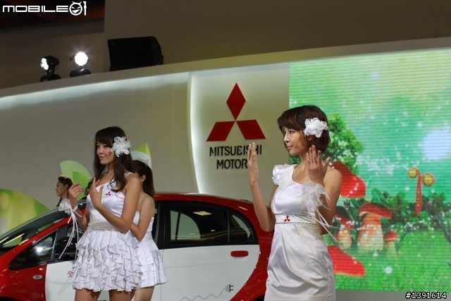 2012世貿汽車大展(歡迎大家一起來貼貼)