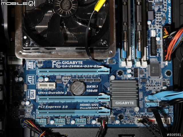 更新：分享DDR3-2133快感：Kingston HyperX H2O水冷式記憶體配Z68MA-D2H-B3小板