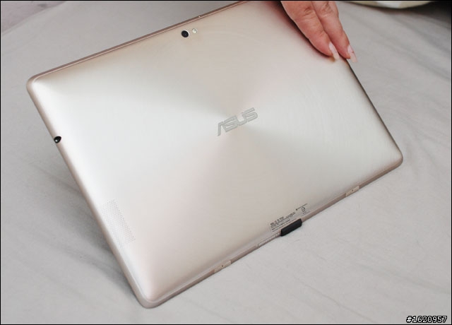 [入手] Transformer Prime 32G...搶到了...來跟ipad2排排站...