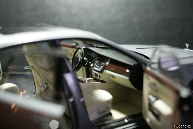 (開箱)勞斯萊斯 鬼魅 kyosho Rolls-Royce Ghost 1/18