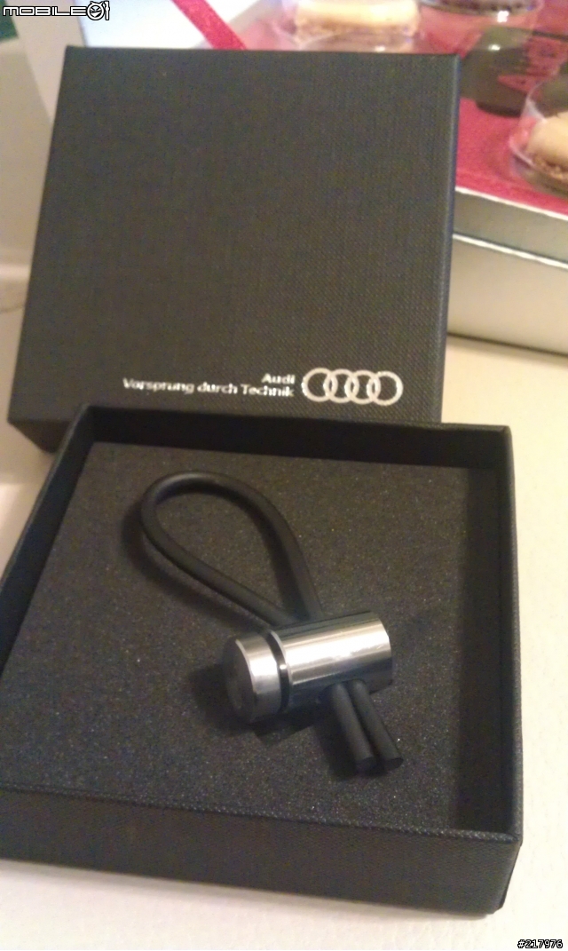 Audi 送聖誕禮物了