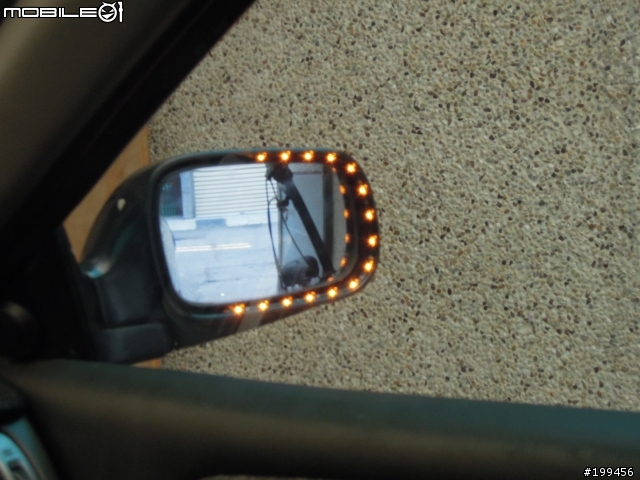 幫我的SB  老車裝後視鏡LED方向燈!!