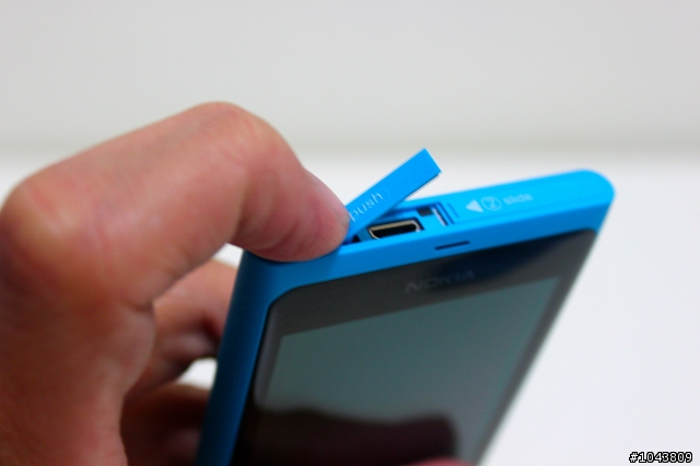 歡迎回來！Nokia Lumia 800 開箱文！