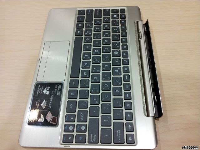 華碩至尊變形金剛vs iPad/Mac Air比較&四核美女【參加NVIDIA® Tegra™ 3體驗會心得分享】