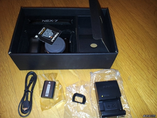 剛回可愛的家。。收到的聖誕禮物。。NEX7