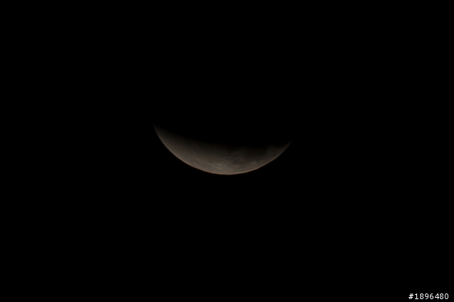 [分享] 2011年的最後一次全月蝕