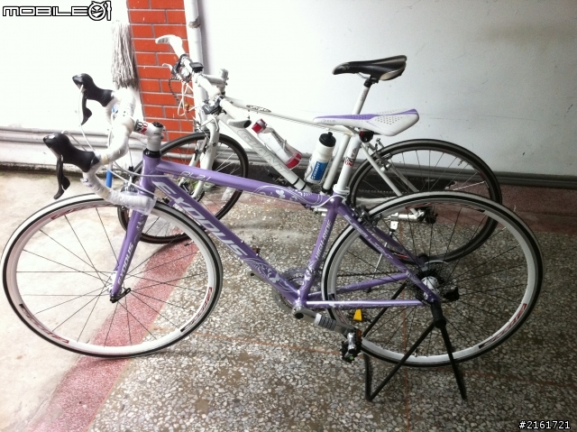 [開箱] Exodus愛德仕RL2.1女用公路車 女生會愛的粉紫色!