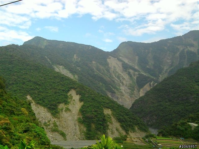 2011少了溫泉的純樸多納還是值得一騎