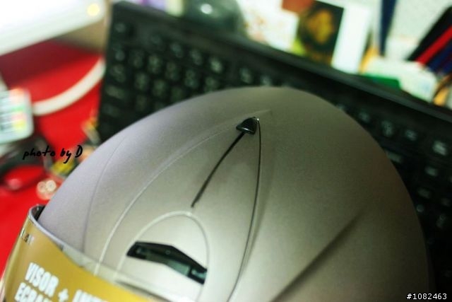 德國漂洋過海來的SHARK EVOLINE 可樂安全帽 [開箱文]