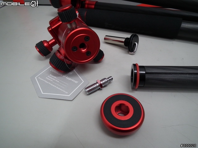 [分享] Kingjue CC-258 勁捷 四節 碳纖維 彩色腳架