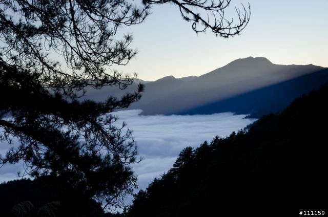 雲海、日出、汗水、天使的眼淚、嘉明湖