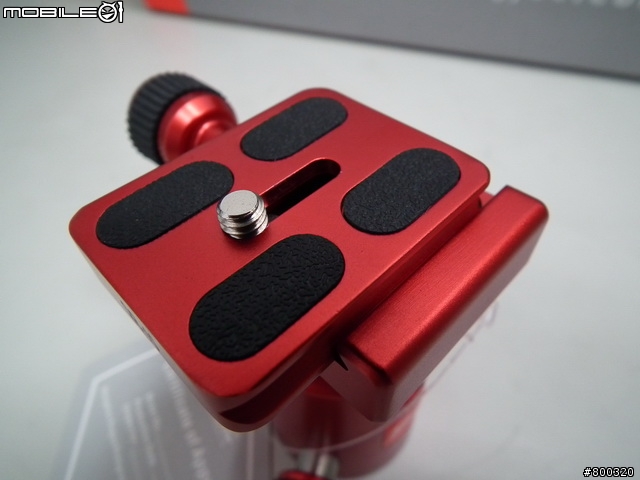 [分享] Kingjue CC-258 勁捷 四節 碳纖維 彩色腳架