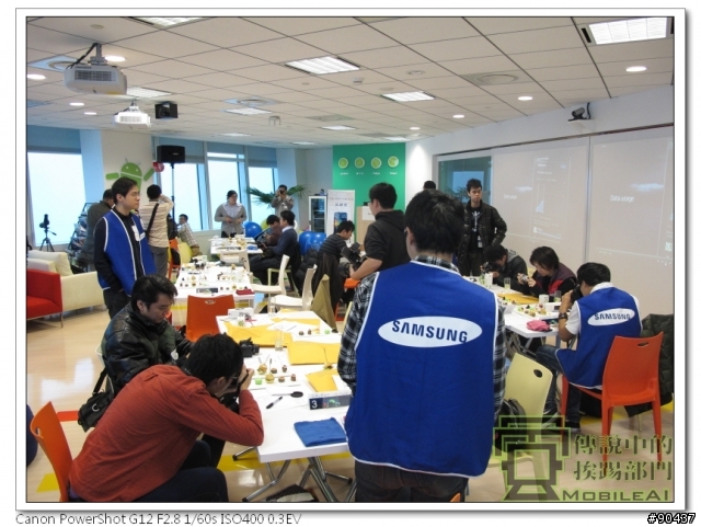 『體驗』iPhone 4s 莫敢不從，Galaxy Nexus 既出誰與爭鋒！