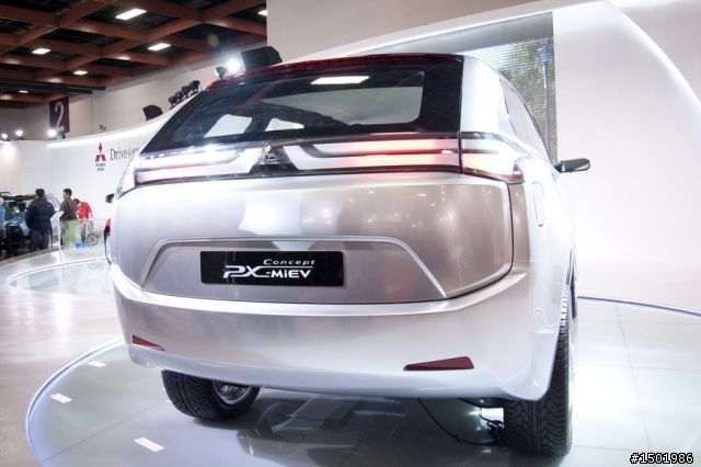 分享一些大家比較有興趣的車與車模- 2012台北車展