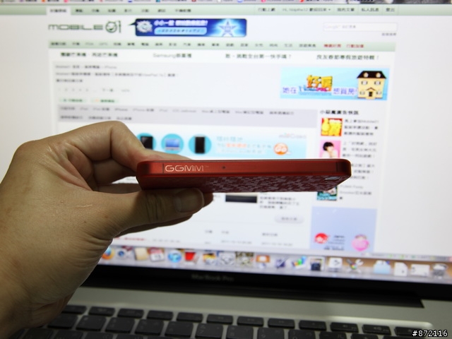 【開箱 】iPhone 4S + GGMM極輕薄 保護殼....