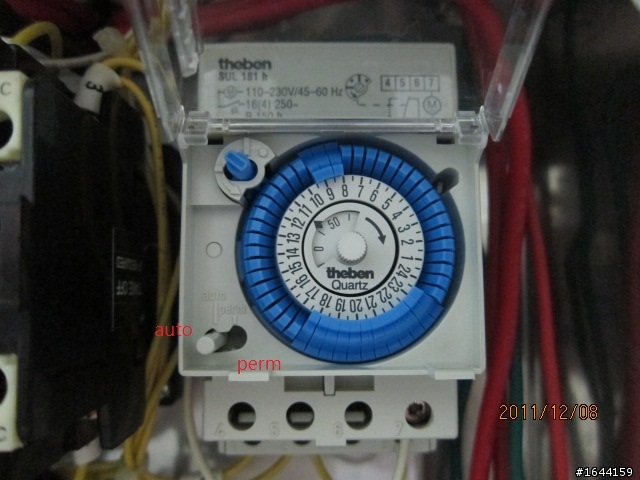 太陽能熱水器的定時裝置,請教一下水電達人
