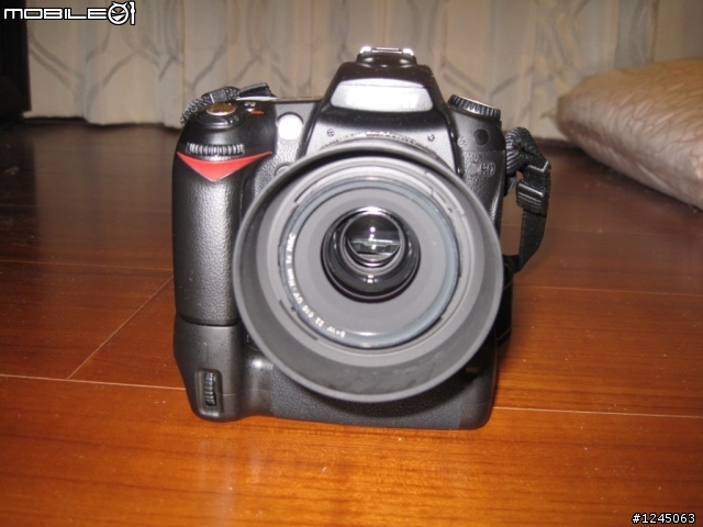 [平安夜開箱]NEW N家神燈SB-910+ MB-D80電池垂直手把 開箱(圖多)