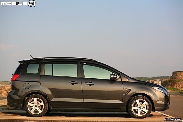 [開箱] Ford i-MAX 七人座 尊爵灰 - 好爸爸的起點