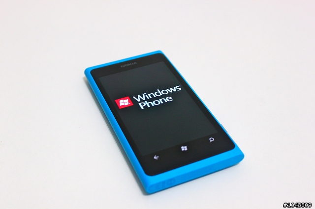 歡迎回來！Nokia Lumia 800 開箱文！