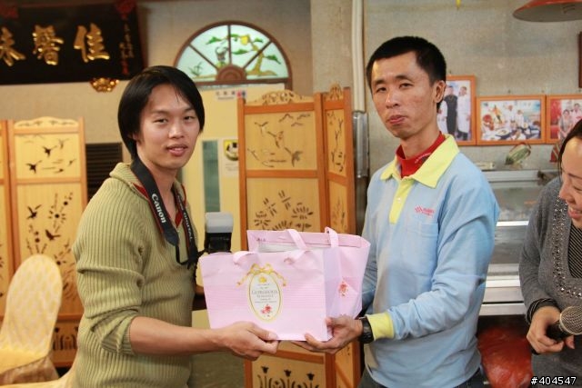 [分享]20111225「HHE聖誕尾牙趴」