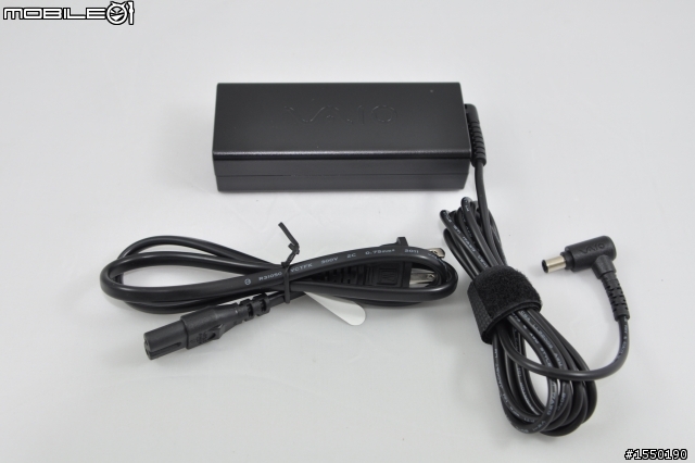 SONY VAIO - VPCSA33GW  遲來的開箱 [圖多!!!]